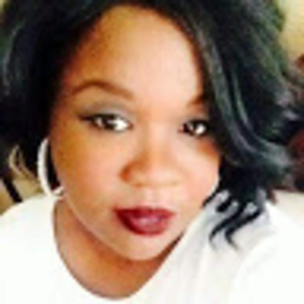 Meet your Posher, Zakiya